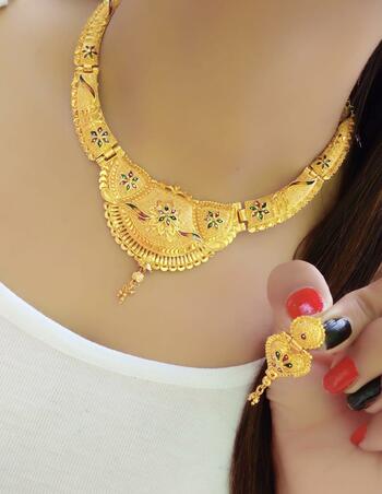 Beautiful Plain Alloy Gold Plated Imitation Necklace Set KLP230