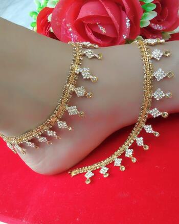 Party Wear White Diamond Golden Imitation Anklet Set KLP349