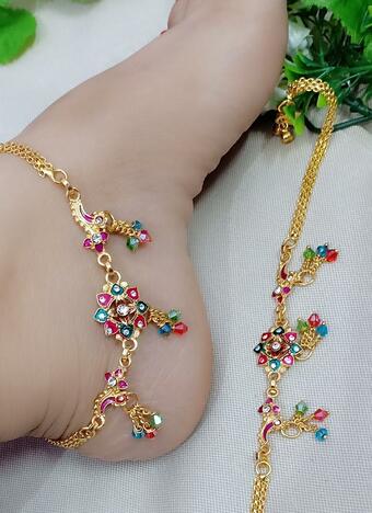 Unique Golden Imitation White Diamond Anklet KLP442