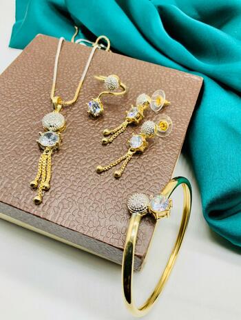 Energetic Golden Plated White Diamond Color Artificial Jewellery Set