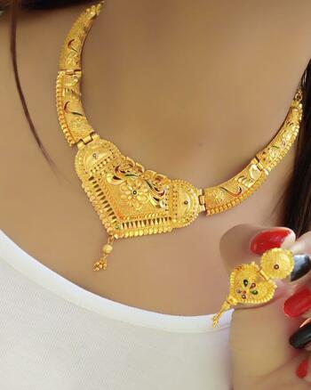 Georgeous Alloy Gold Plated Jewellery Set KLP233