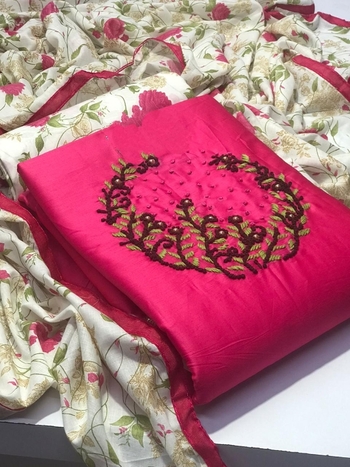 Admirable Pink Color Jam Cotton With Printed Cotton Dupatta Salwar Suit