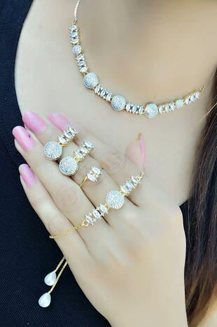 Unique Plain Diamond Colour Jewellery Set KLP198