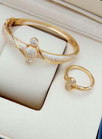 Classic Golden Colour White Diamond Bracelet & Ring KLP318