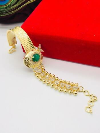 Lovely Green American Diamond Golden Imitation Bracelet KLP407